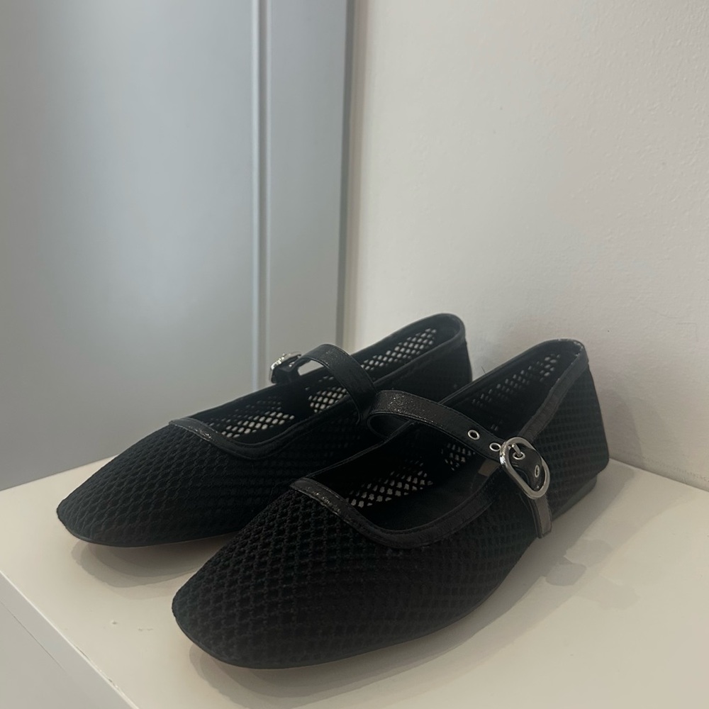 Dolce Vita Flats
